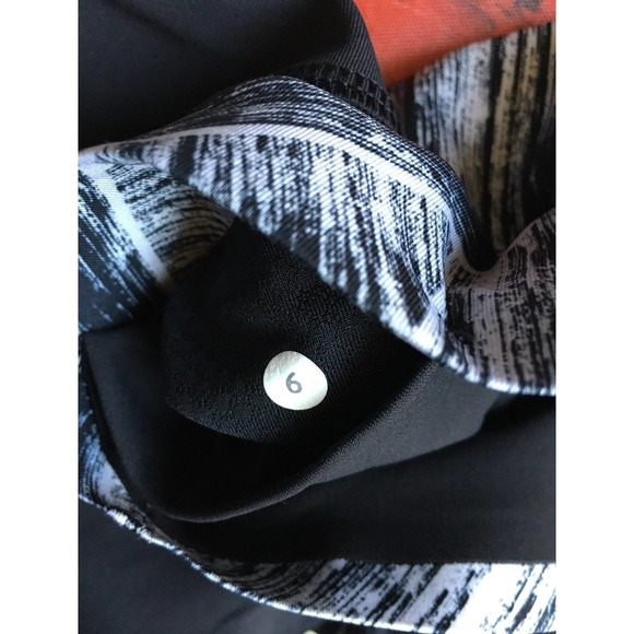 RARE EUC 2015 Lululemon Tight Fit Hot to Street Mesh Panel Heat Wave Leggings 6 - Picture 12 of 12